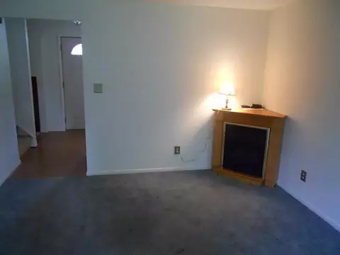 1627 Yorkshire Ct, Springfield, OH 45503 photo 3