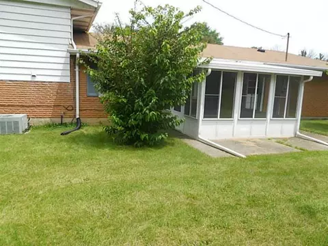 1627 Yorkshire Ct, Springfield, OH 45503 photo 16
