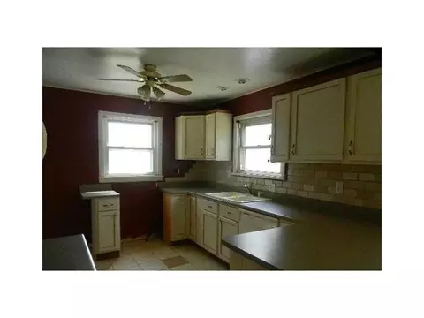 39 Oaksmere, Springfield, OH 45503 photo 2