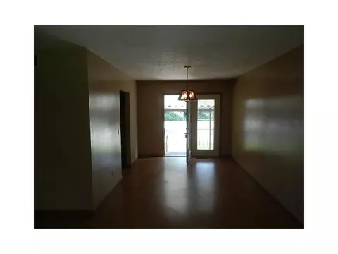 3227 Columbus Ave, Springfield, OH 45503 photo 4