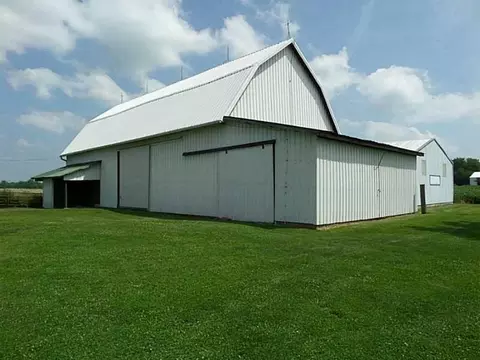 2393 E Peterson, Troy, OH 45373 photo 9