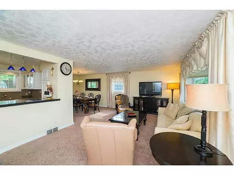 2440 Glenheath Dr, Dayton, OH 45440 photo 9