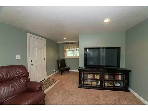2440 Glenheath Dr, Dayton, OH 45440 photo 13