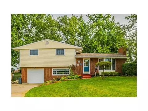 2440 Glenheath Dr, Dayton, OH 45440 photo 1