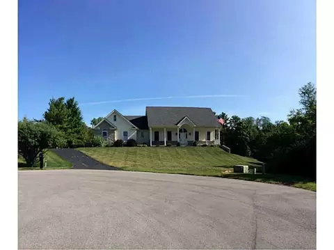3900 St James Ct, Springfield, OH 45502 photo 3