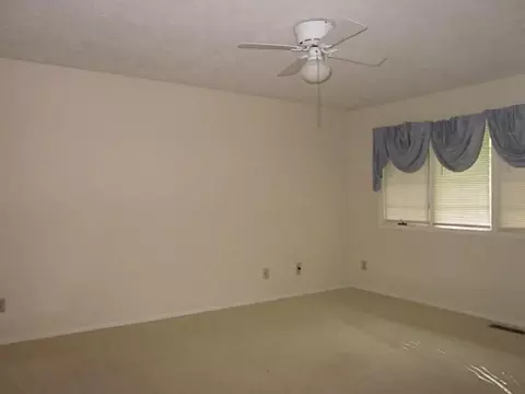 1041 Armsgate #., Springfield, OH 45503 photo 11