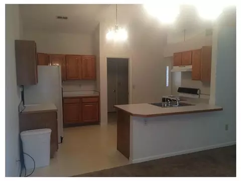124 Warner Dr, Englewood, OH 45322 photo 3