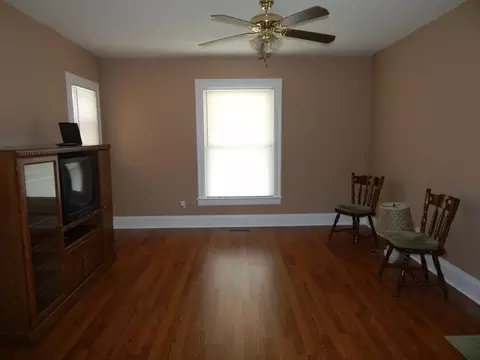 1670 Warder St, Springfield, OH 45503 photo 2