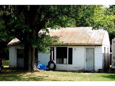 2457 Dayton, Springfield, OH 45506 photo 22
