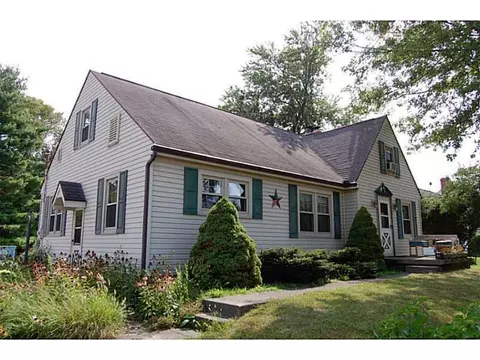 2457 Dayton, Springfield, OH 45506 photo 1