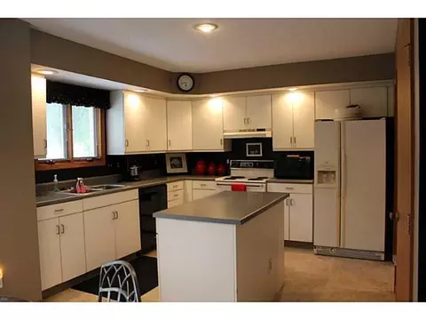 3370 Turtle Shell Dr, Dayton, OH 45414 photo 9
