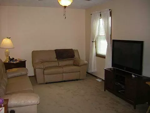 2360 Ridge Rd, Springfield, OH 45502 photo 4