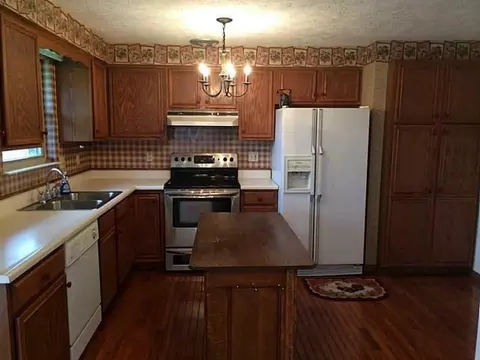 1714 Delmar Dr, Springfield, OH 45503 photo 9