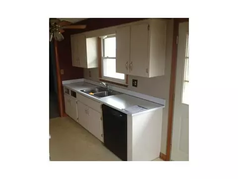 1824 Elaina, Springfield, OH 45503 photo 3