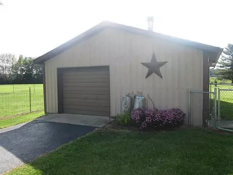 4905 Limrick Rd, Springfield, OH 45502 photo 9