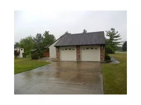 2039 Sundance, Springfield, OH 45502 photo 2