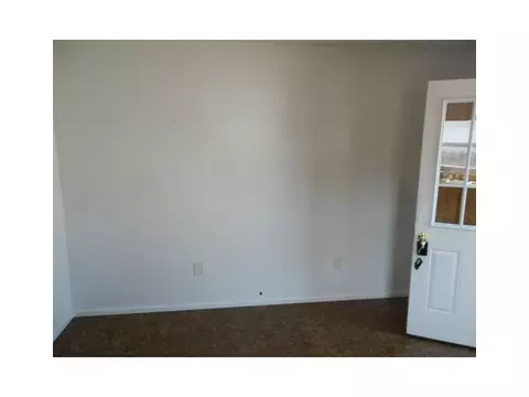 924 Barker, Springfield, OH 45505 photo 4