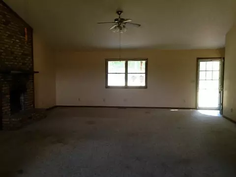 3250 Rocky Pt Rd, Springfield, OH 45502 photo 4