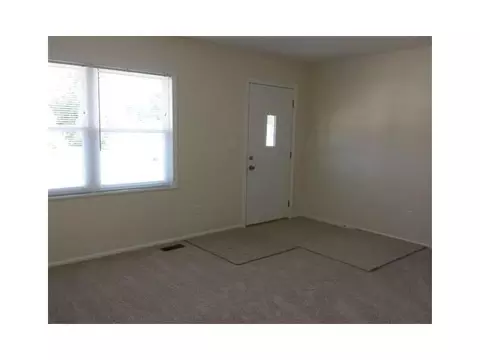 3035 Ipswich St, Springfield, OH 45503 photo 3