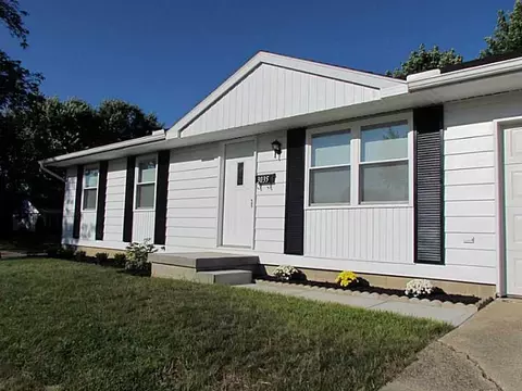 3035 Ipswich St, Springfield, OH 45503 photo 2