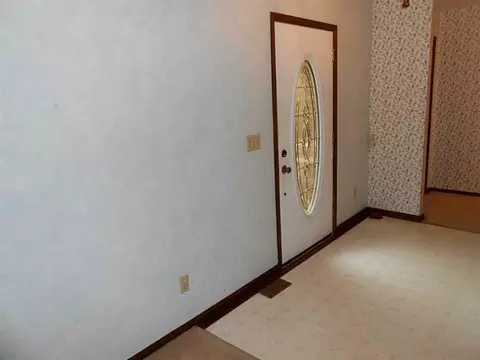 2245 Leon, Springfield, OH 45502 photo 2