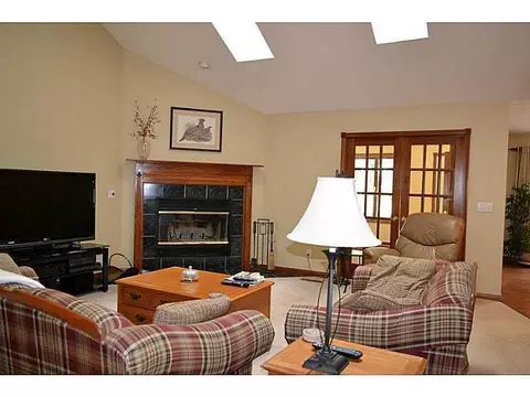 640 Stonecroft Dr, Springfield, OH 45502 photo 6