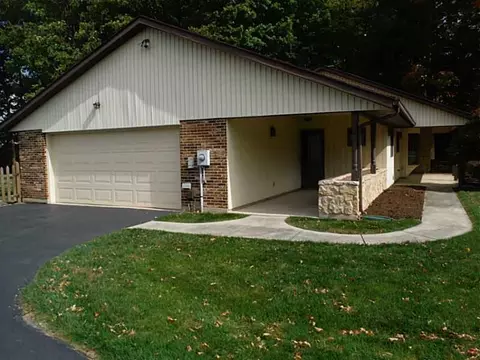 3800 Hustead Rd, Springfield, OH 45502 photo 4
