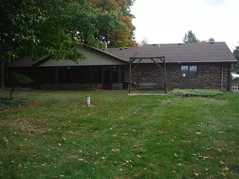 3800 Hustead Rd, Springfield, OH 45502 photo 9