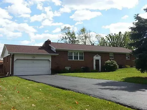 2450 Erter Dr, Springfield, OH 45503 photo 1