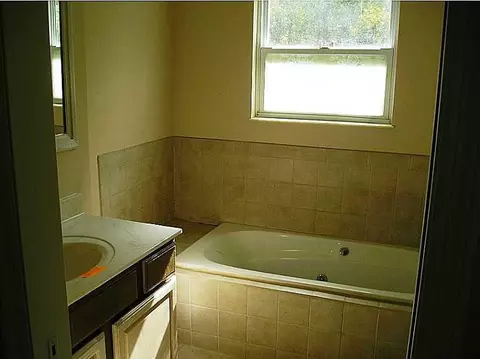 979 Willow Rd, Springfield, OH 45502 photo 6