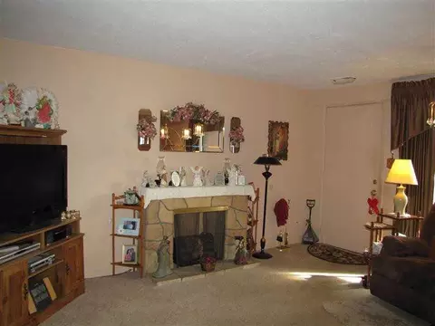 647 Villa #L, Springfield, OH 45503 photo 3