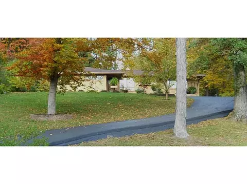 2922 Ironwood, Springfield, OH 45504 photo 1