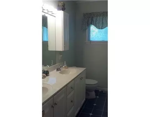 2750 Redwood, Springfield, OH 45504 photo 12