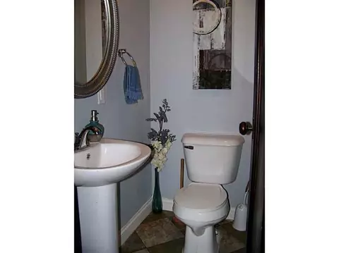 305 E High St, Mendon, OH 45862 photo 2