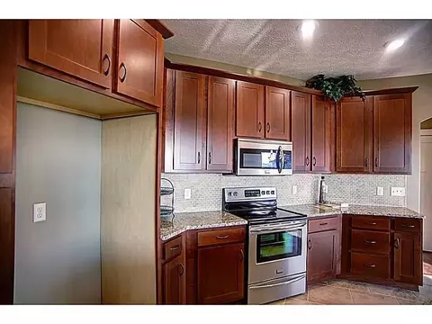 1304 Red Maple, Troy, OH 45373 photo 9