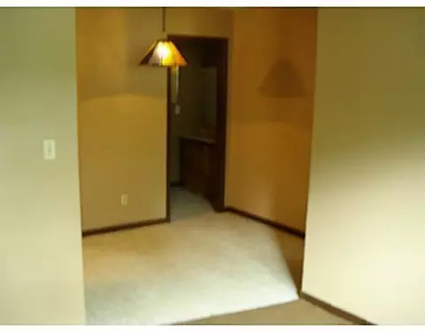 127 E Cecil, Springfield, OH 45504 photo 5