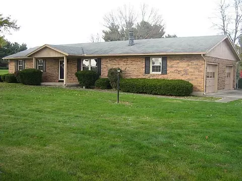 610 E Possum Rd, Springfield, OH 45502 photo 1