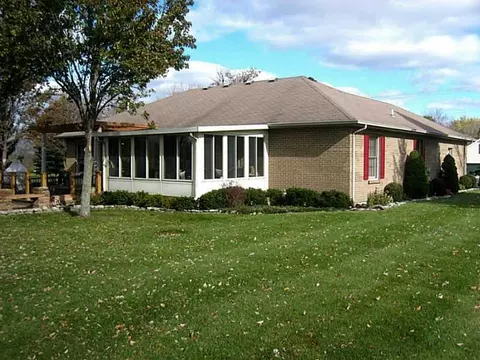 5481 Knollwood Rd, Springfield, OH 45502 photo 3