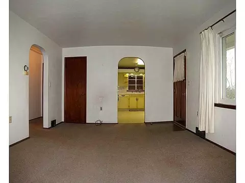 543 E County Line Rd, Springfield, OH 45502 photo 7