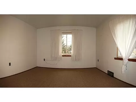 543 E County Line Rd, Springfield, OH 45502 photo 11