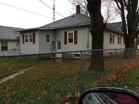 917 Spruce Ave, Sidney, OH 45365 photo 2