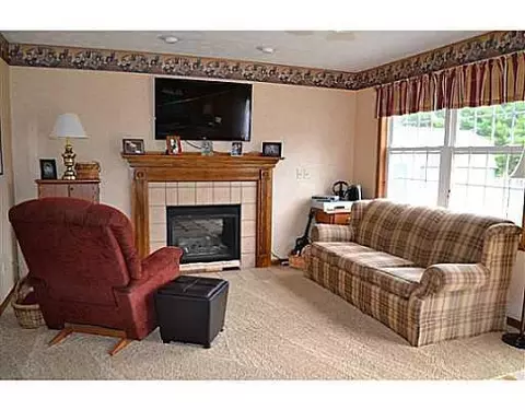 5824 W Ridgewood Rd, Springfield, OH 45503 photo 4