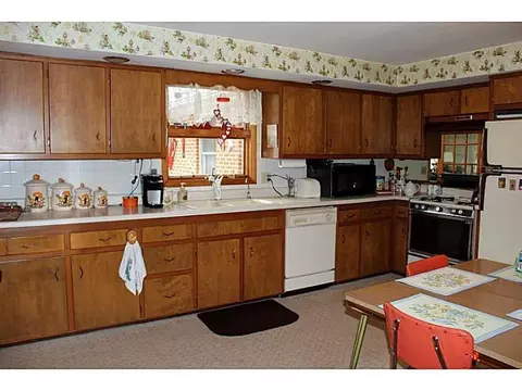 3134 E Leffel Ln, Springfield, OH 45505 photo 3