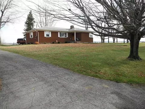 6976 River, Springfield, OH 45502 photo 2