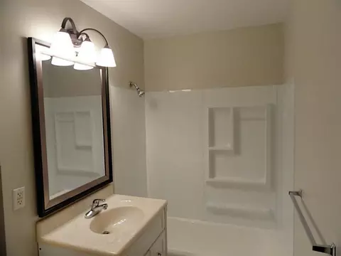 914 Hemlock, Celina, OH 45822 photo 8