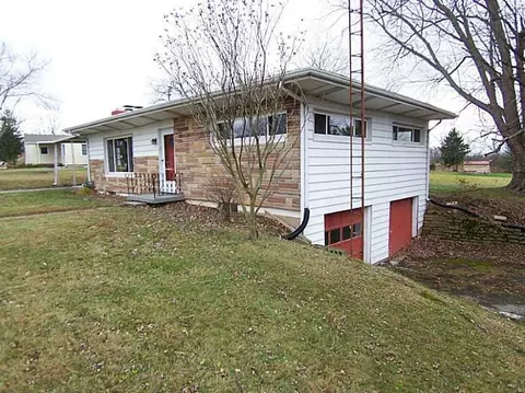1455 Parkridge Dr, Springfield, OH 45506 photo 1