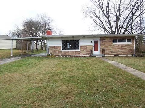 1455 Parkridge Dr, Springfield, OH 45506 photo 2