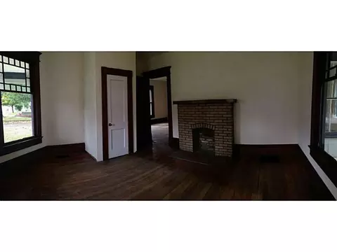 54 E Pleasant St, Catawba, OH 43010 photo 3