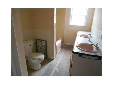 3041 S Limestone, Springfield, OH 45505 photo 10