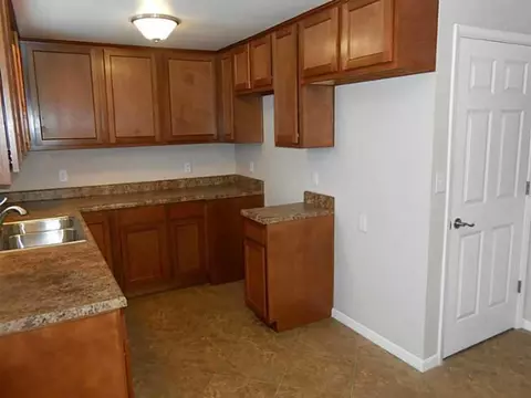 1060 Blaine, Springfield, OH 45503 photo 9